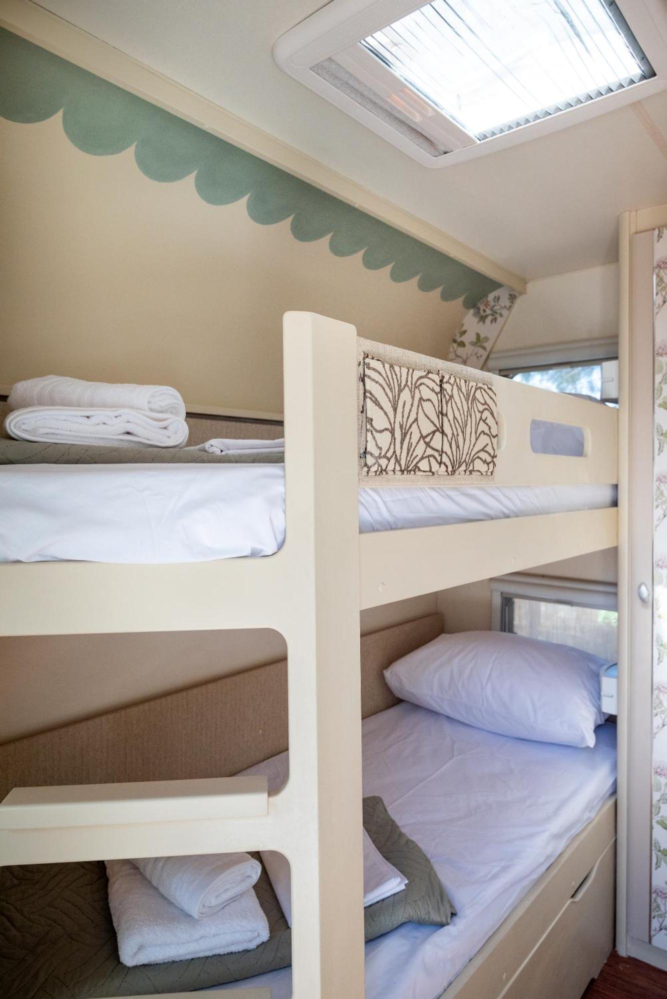 Falasarna Caravans Стая снимка